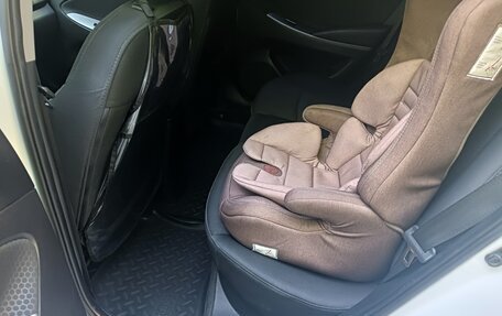 Hyundai Solaris II рестайлинг, 2016 год, 1 300 000 рублей, 4 фотография