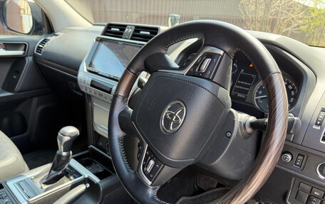 Toyota Land Cruiser Prado 150 рестайлинг 2, 2020 год, 4 700 000 рублей, 3 фотография