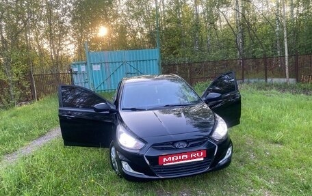 Hyundai Solaris II рестайлинг, 2014 год, 650 000 рублей, 5 фотография