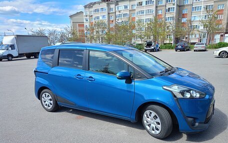 Toyota Sienta II, 2018 год, 1 380 000 рублей, 6 фотография