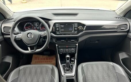 Volkswagen T-Cross I, 2020 год, 1 265 100 рублей, 6 фотография