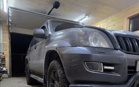Toyota Land Cruiser Prado 120 рестайлинг, 2006 год, 2 700 000 рублей, 6 фотография
