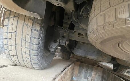 Toyota Land Cruiser Prado 120 рестайлинг, 2006 год, 2 700 000 рублей, 21 фотография