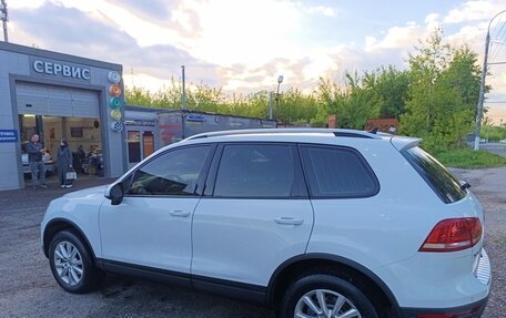 Volkswagen Touareg III, 2015 год, 2 910 000 рублей, 3 фотография