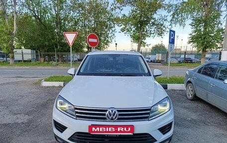 Volkswagen Touareg III, 2015 год, 2 910 000 рублей, 4 фотография