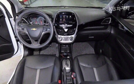 Chevrolet Spark IV, 2022 год, 1 120 000 рублей, 10 фотография