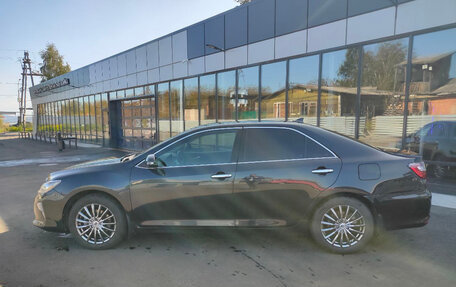 Toyota Camry, 2017 год, 2 400 000 рублей, 5 фотография