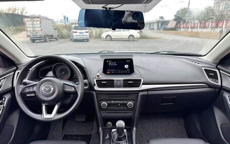 Mazda 3, 2021 год, 1 210 000 рублей, 8 фотография