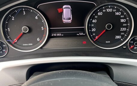 Volkswagen Touareg III, 2016 год, 3 180 000 рублей, 6 фотография