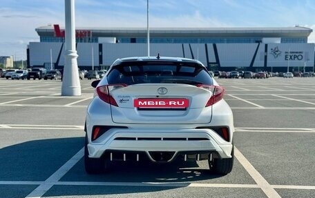 Toyota C-HR I рестайлинг, 2018 год, 2 300 000 рублей, 5 фотография