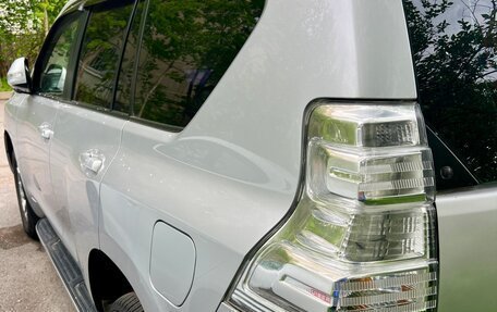 Toyota Land Cruiser Prado 150 рестайлинг 2, 2009 год, 2 350 000 рублей, 6 фотография