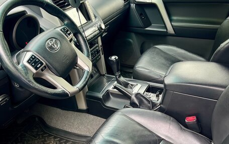 Toyota Land Cruiser Prado 150 рестайлинг 2, 2009 год, 2 350 000 рублей, 11 фотография
