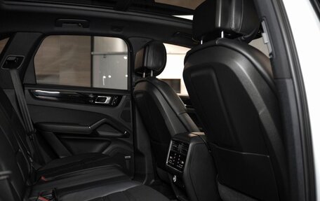 Porsche Cayenne III, 2019 год, 6 050 000 рублей, 10 фотография