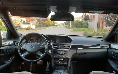 Mercedes-Benz E-Класс, 2010 год, 1 650 000 рублей, 20 фотография