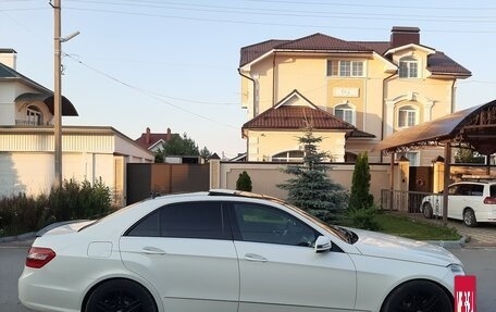 Mercedes-Benz E-Класс, 2010 год, 1 650 000 рублей, 10 фотография