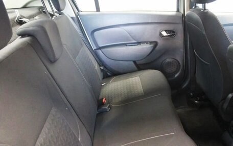 Renault Logan II, 2017 год, 760 000 рублей, 11 фотография