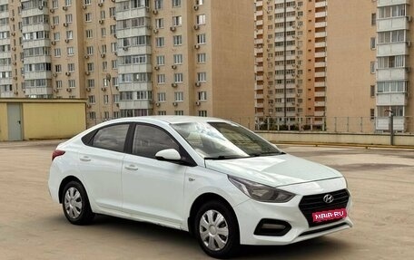 Hyundai Solaris II рестайлинг, 2019 год, 730 000 рублей, 1 фотография