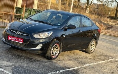 Hyundai Solaris II рестайлинг, 2011 год, 800 000 рублей, 1 фотография
