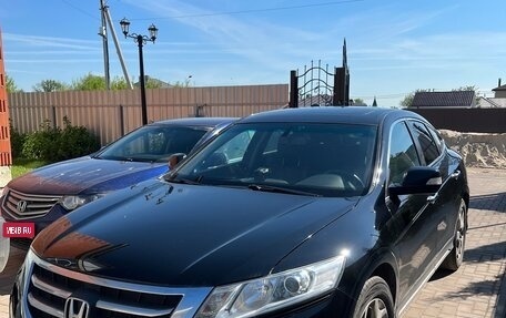 Honda Crosstour I рестайлинг, 2014 год, 1 800 000 рублей, 1 фотография