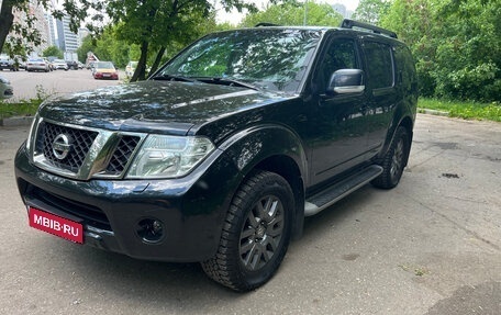 Nissan Pathfinder, 2012 год, 1 600 000 рублей, 1 фотография