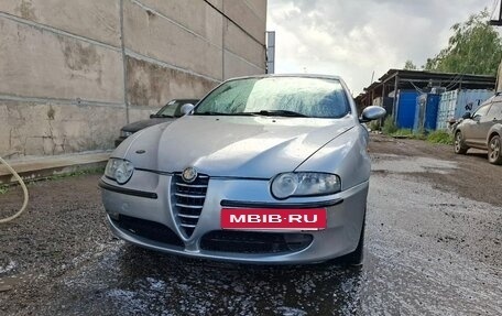 Alfa Romeo 147 I рестайлинг, 2003 год, 400 000 рублей, 1 фотография