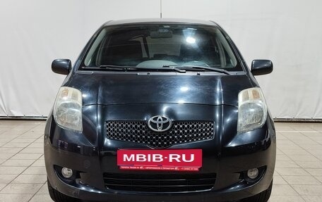 Toyota Yaris III рестайлинг, 2008 год, 649 000 рублей, 1 фотография