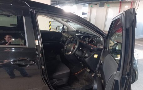 Toyota Sienta II, 2016 год, 1 550 000 рублей, 5 фотография