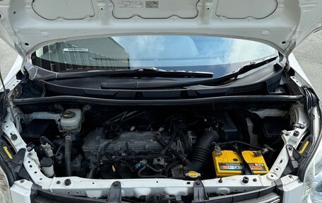 Toyota Noah III, 2011 год, 1 540 000 рублей, 29 фотография