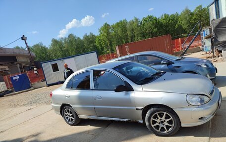 KIA Rio II, 2001 год, 145 000 рублей, 8 фотография