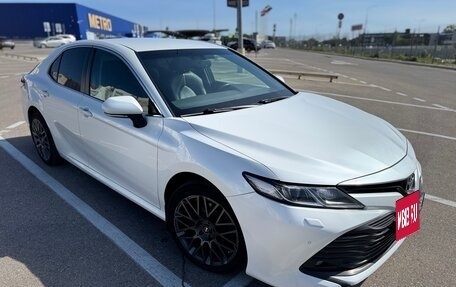 Toyota Camry, 2020 год, 2 950 000 рублей, 6 фотография