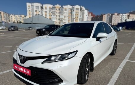 Toyota Camry, 2020 год, 2 950 000 рублей, 7 фотография