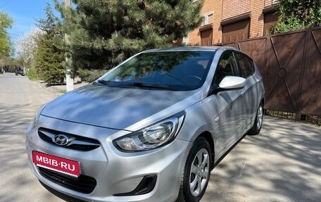 Hyundai Solaris II рестайлинг, 2012 год, 790 000 рублей, 1 фотография