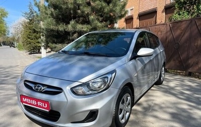 Hyundai Solaris II рестайлинг, 2012 год, 790 000 рублей, 1 фотография