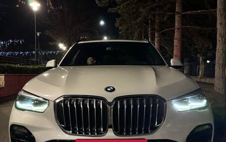 BMW X5, 2018 год, 5 600 000 рублей, 3 фотография