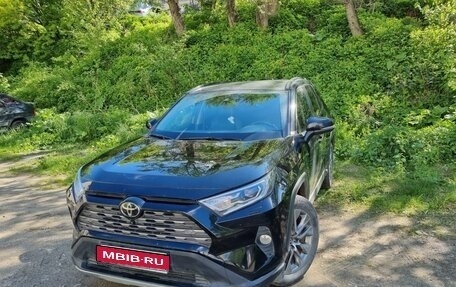 Toyota RAV4, 2020 год, 3 600 000 рублей, 1 фотография