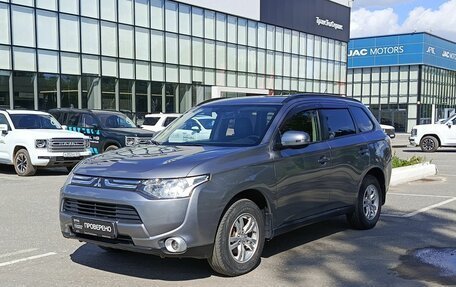 Mitsubishi Outlander III рестайлинг 3, 2012 год, 1 200 000 рублей, 1 фотография