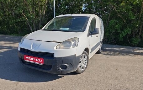 Peugeot Partner II рестайлинг 2, 2012 год, 649 999 рублей, 1 фотография