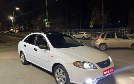 Daewoo Gentra II, 2014 год, 680 000 рублей, 2 фотография