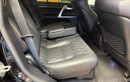 Toyota Land Cruiser 200, 2017 год, 6 700 000 рублей, 15 фотография
