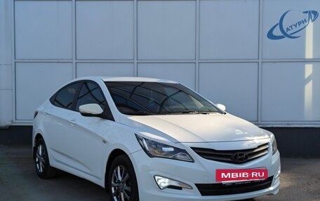 Hyundai Solaris II рестайлинг, 2014 год, 900 000 рублей, 5 фотография