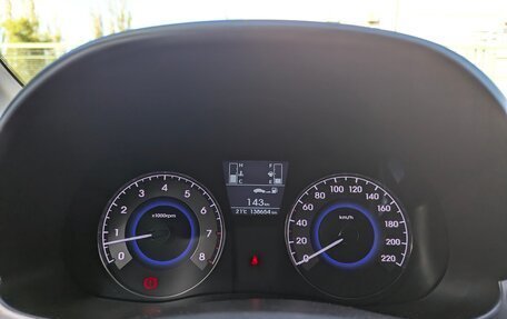 Hyundai Solaris II рестайлинг, 2014 год, 900 000 рублей, 27 фотография