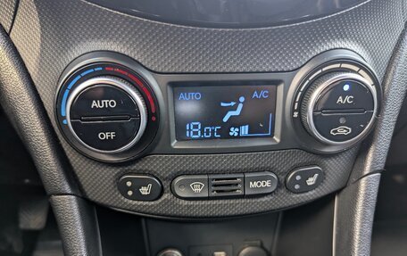 Hyundai Solaris II рестайлинг, 2014 год, 900 000 рублей, 23 фотография