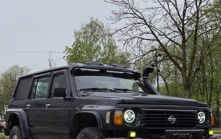 Nissan Patrol, 1992 год, 1 350 000 рублей, 2 фотография
