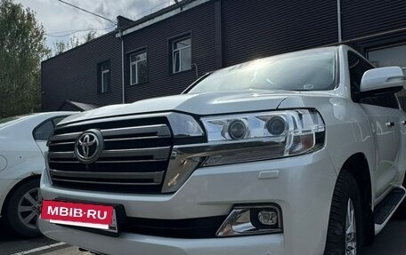 Toyota Land Cruiser 200, 2016 год, 5 500 000 рублей, 7 фотография