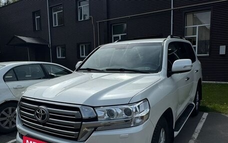 Toyota Land Cruiser 200, 2016 год, 5 500 000 рублей, 6 фотография