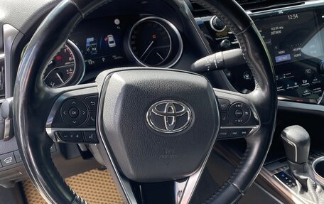 Toyota Camry, 2019 год, 2 900 000 рублей, 5 фотография
