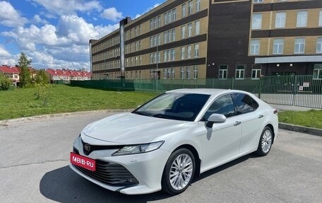Toyota Camry, 2019 год, 2 900 000 рублей, 21 фотография