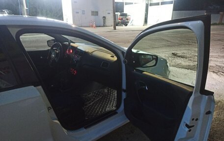 Volkswagen Polo VI (EU Market), 2012 год, 690 000 рублей, 8 фотография