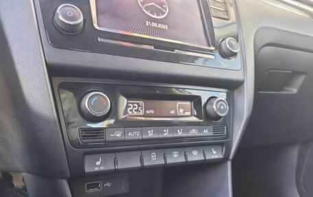 Skoda Rapid I, 2018 год, 859 000 рублей, 18 фотография