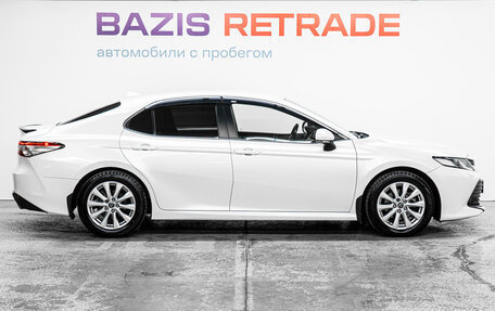 Toyota Camry, 2019 год, 2 800 000 рублей, 4 фотография
